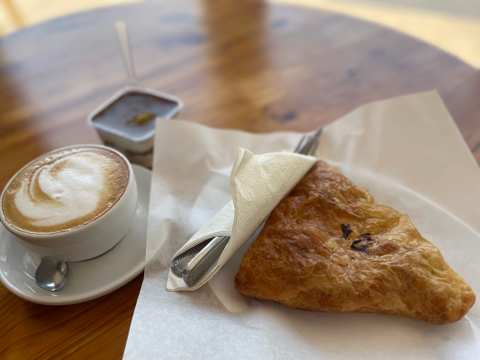 Ana’s Bakery — photo 2