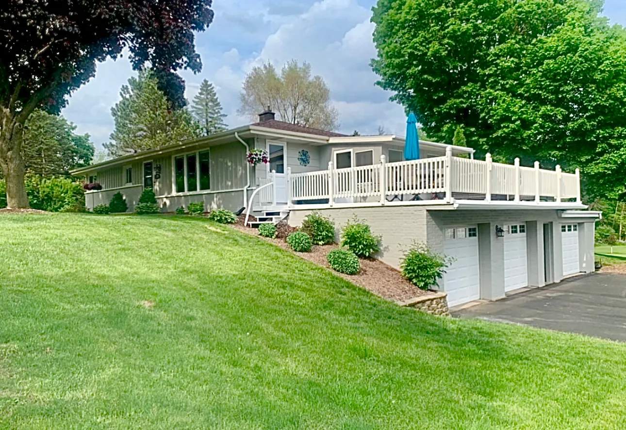 Team Hoffmann - RE/MAX LAKESIDE — photo 2