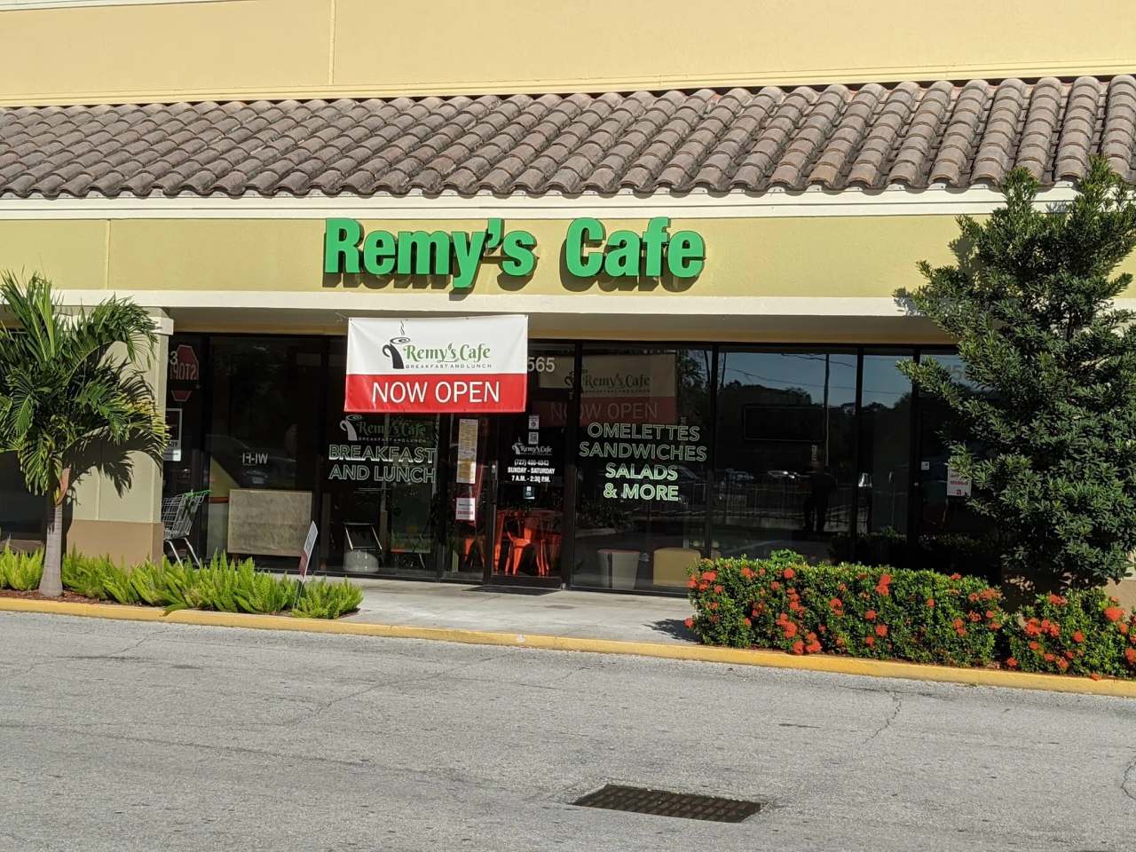 Remy's Cafe — photo 1