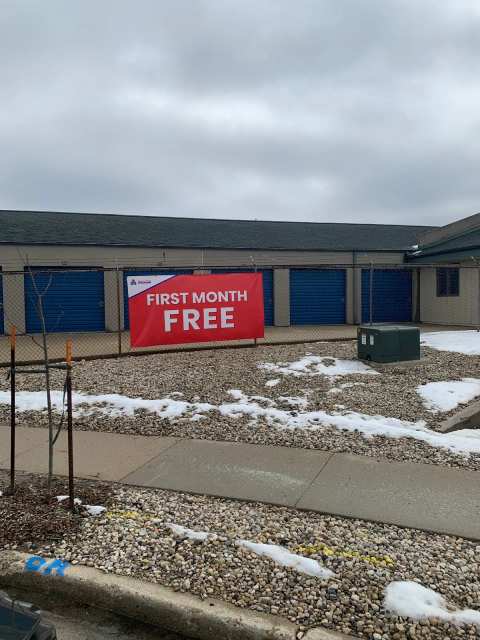 Devon Self Storage Milwaukee, Wisconsin — photo 4