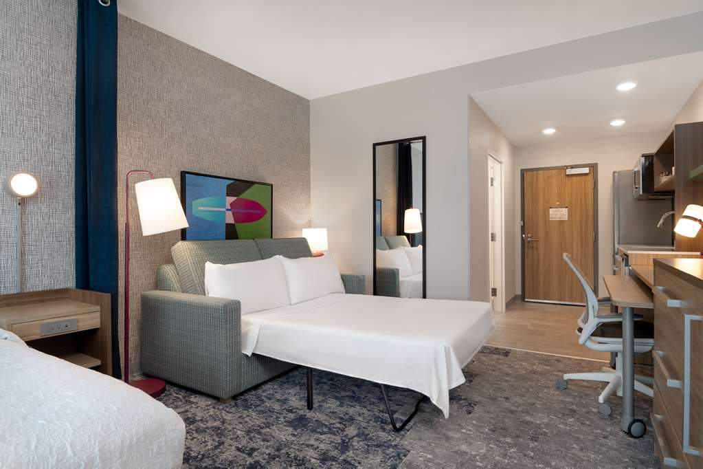 Home2 Suites by Hilton Sheboygan — photo 2