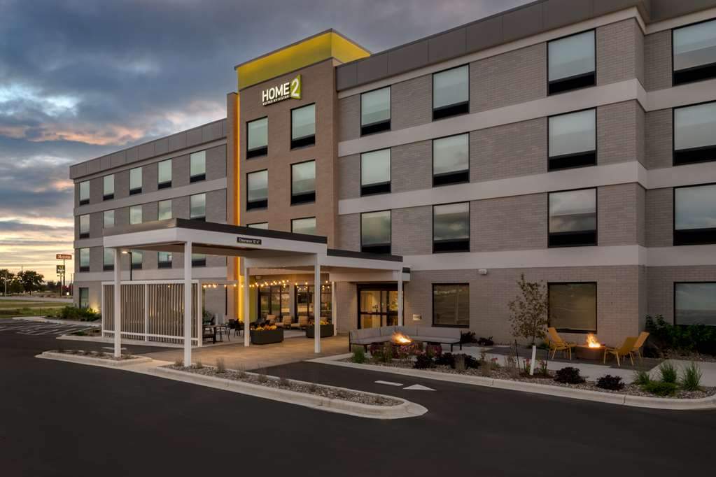 Home2 Suites by Hilton Sheboygan — photo 1