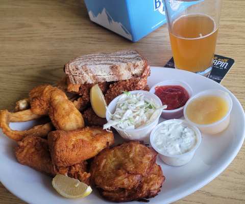 Spanky's Hideaway — photo 5