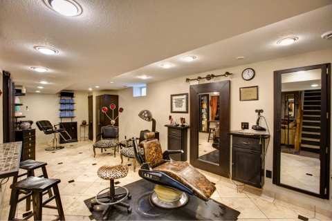 Cut to the Chase Salon — photo 2