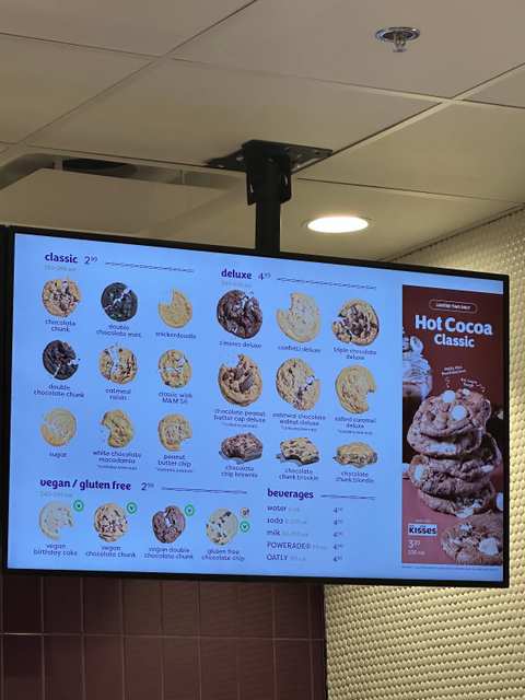 Insomnia Cookies — photo 4