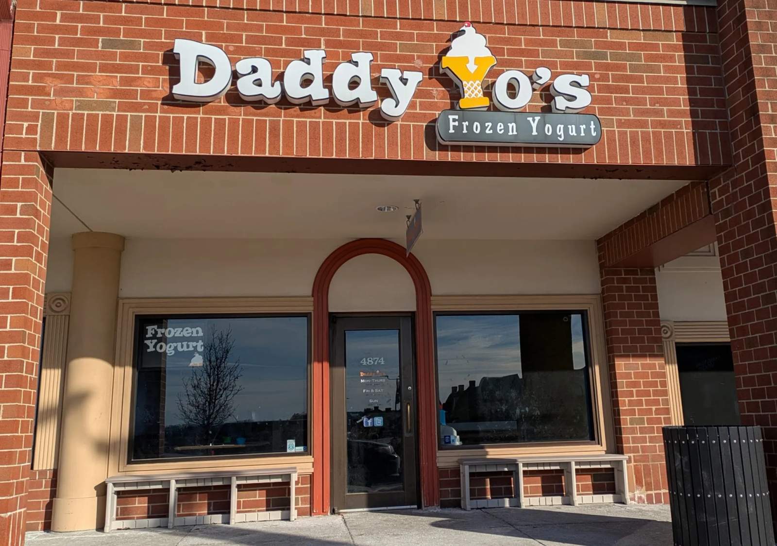 Daddy Yo's Frozen Yogurt — photo 1
