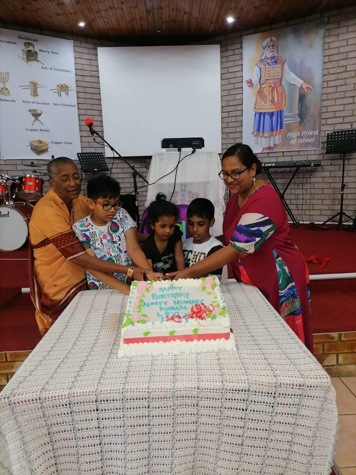 Glad Tidings Tabernacle: Jesus Centre — photo 5