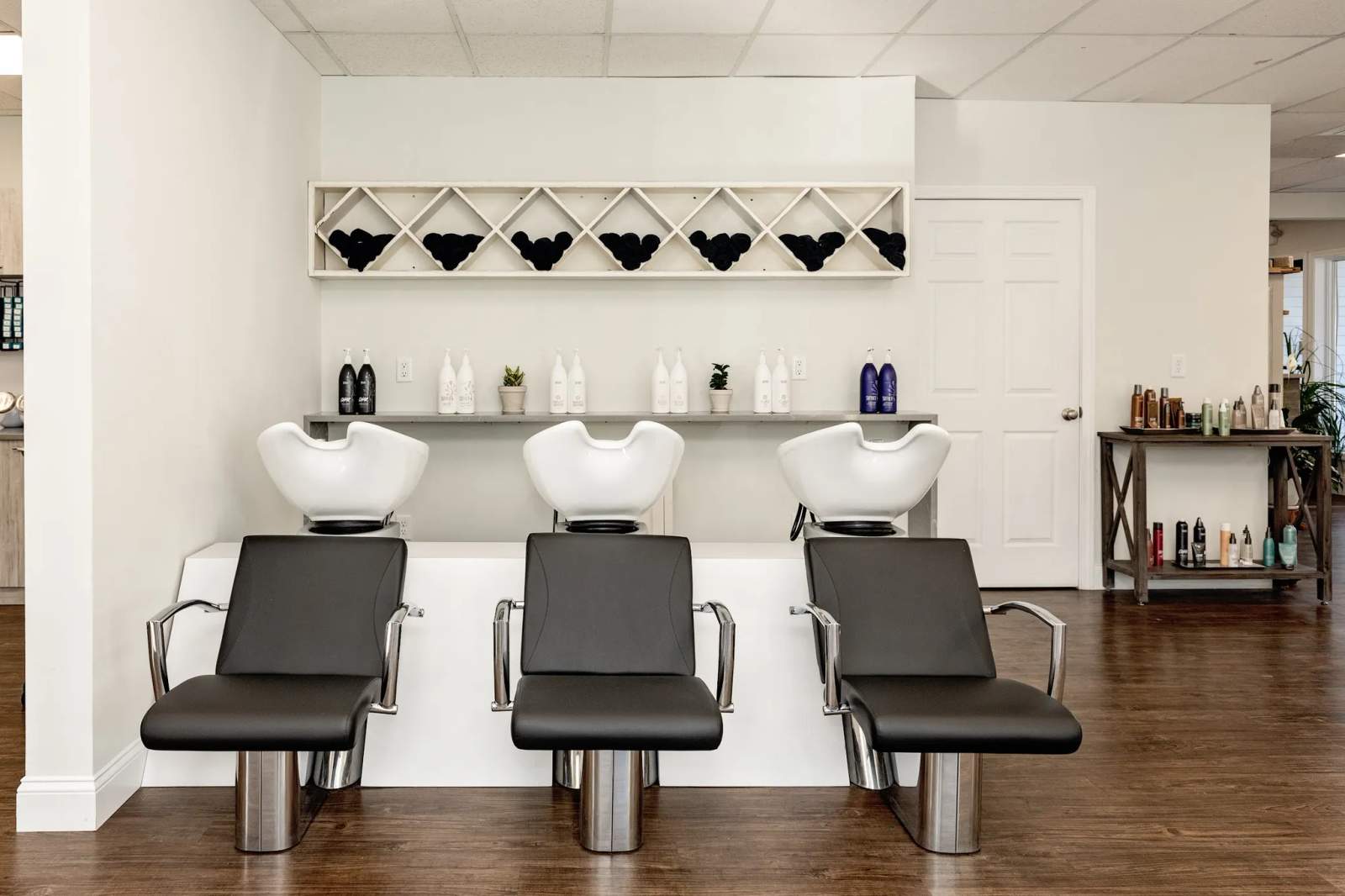 CR Salon — photo 1