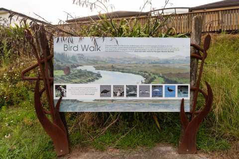 Bird Walk (Katikati Open Air Art) — photo 3