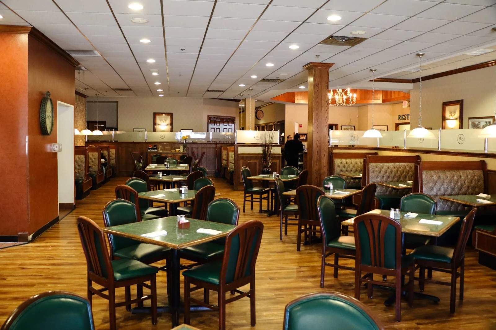 Meyer's Restaurant Bar & Banquet Hall — photo 1