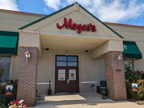 Meyer's Restaurant Bar & Banquet Hall — photo 3