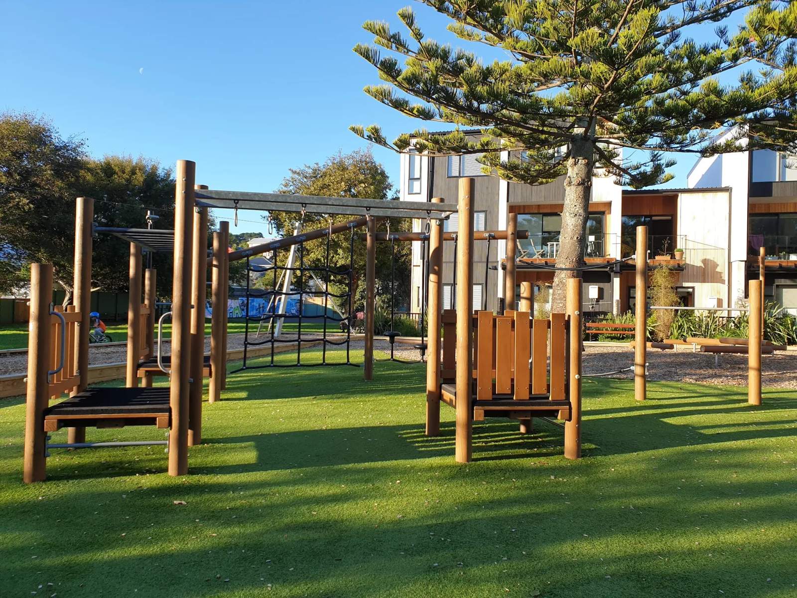 Carrara Park playarea — photo 1