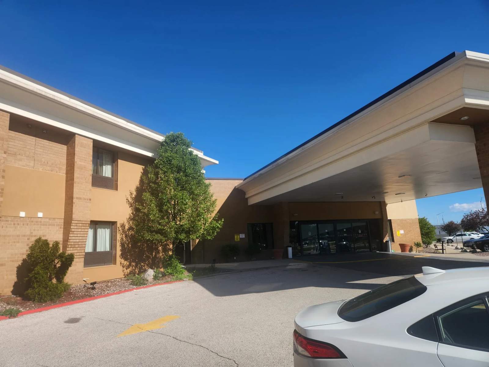 Holiday Inn Milwaukee - Brookfield, an IHG Hotel — photo 1