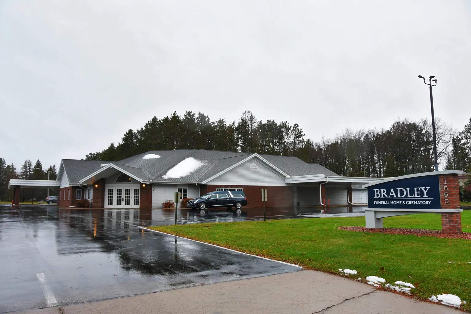 Bradley Funeral Home & Crematory Inc. — photo 2