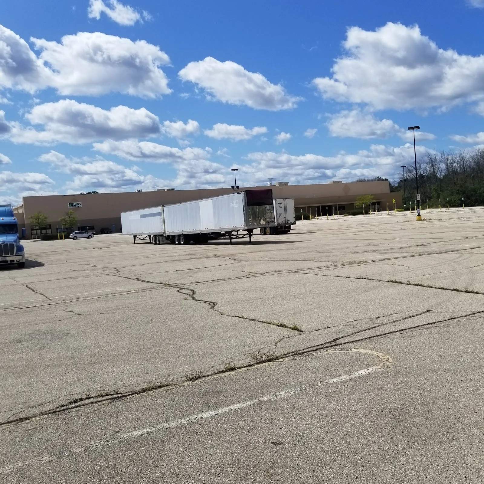 Sellars Distribution Center — photo 8