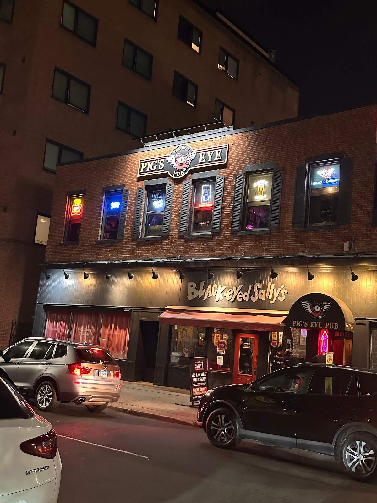Pigs Eye Pub — photo 3