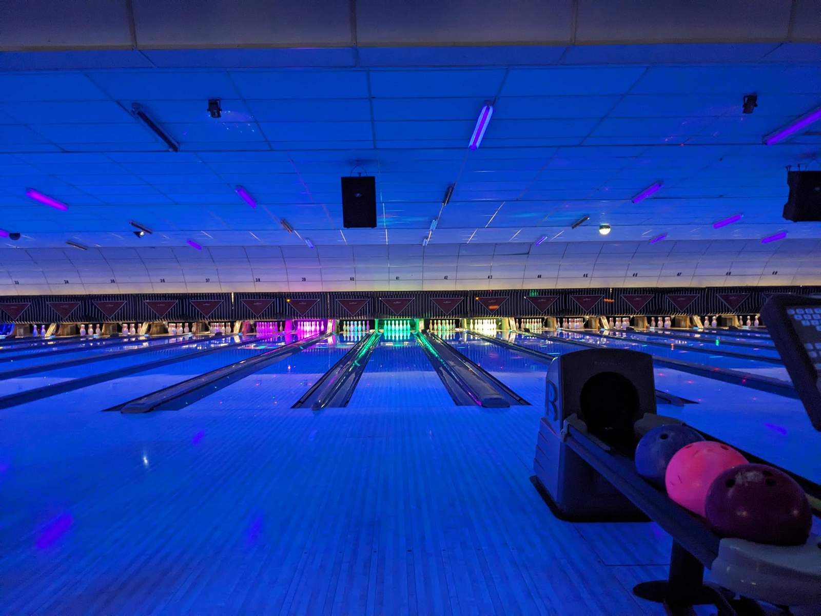The Ashwaubenon Bowling Alley — photo 2