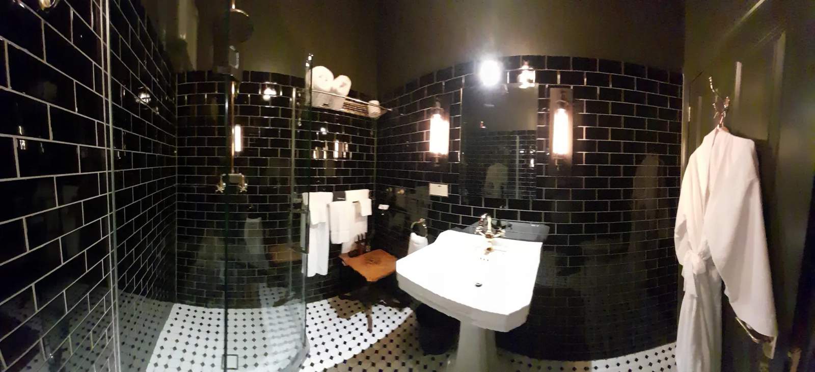The Royal Hotel — photo 3