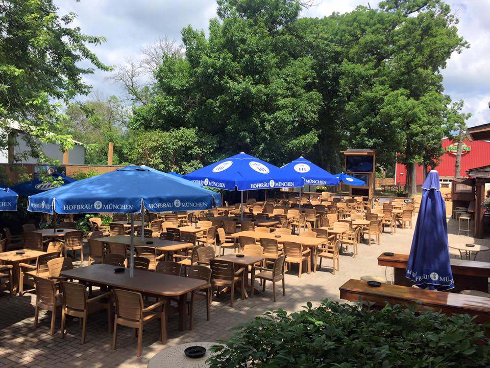 Jesse Oaks Food & Drink — photo 1