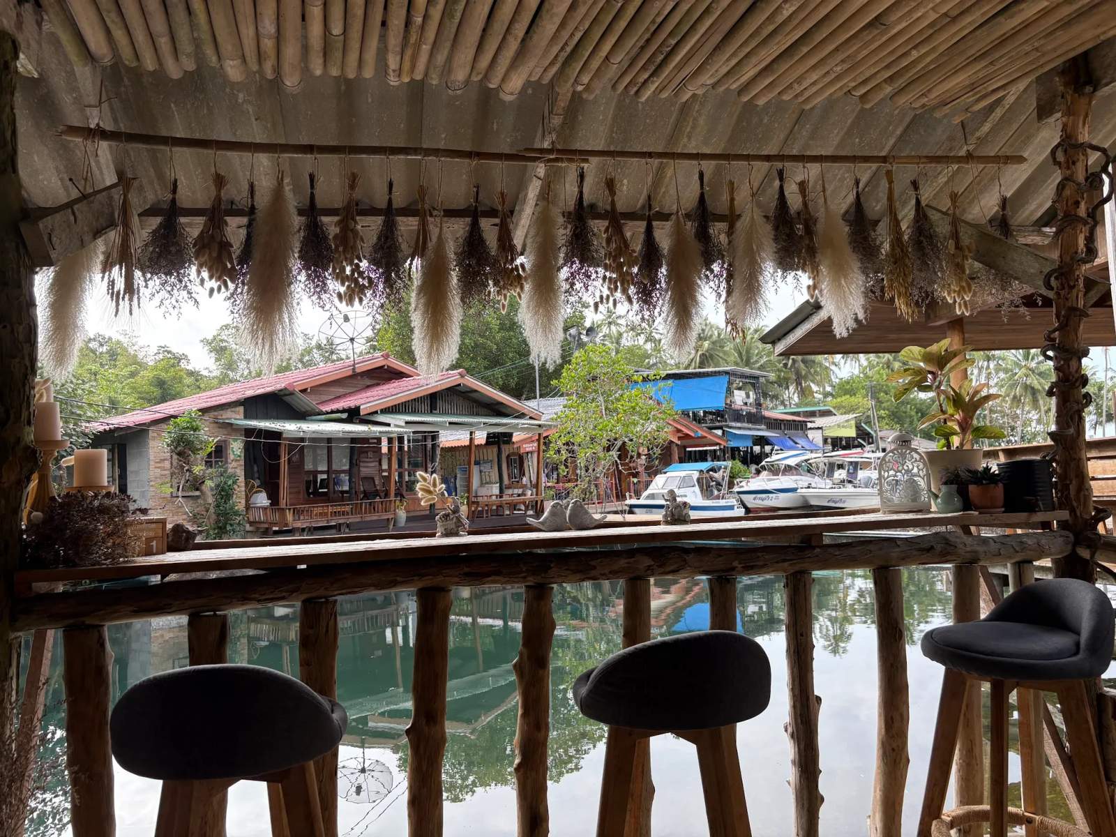 Than Khun Coffee Bar — photo 1