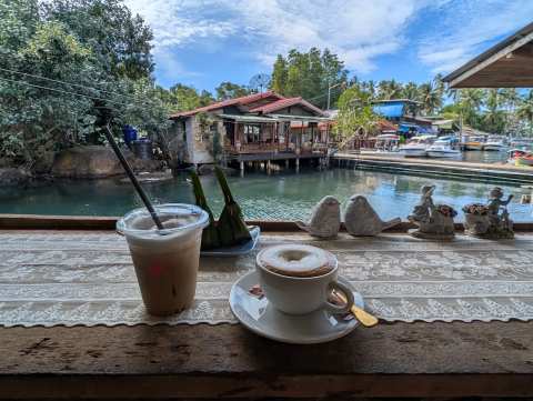 Than Khun Coffee Bar — photo 4
