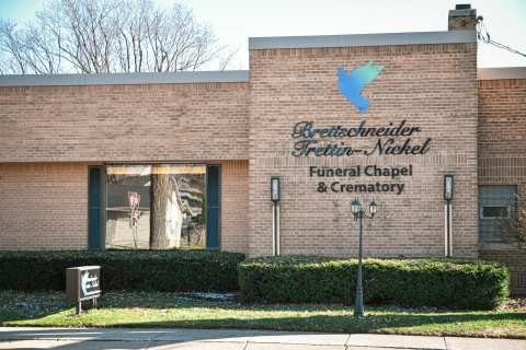 Brettschneider-Trettin-Nickel Funeral Chapel & Crematory — photo 2