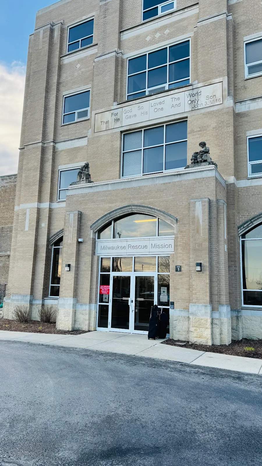 Milwaukee Rescue Mission — photo 3