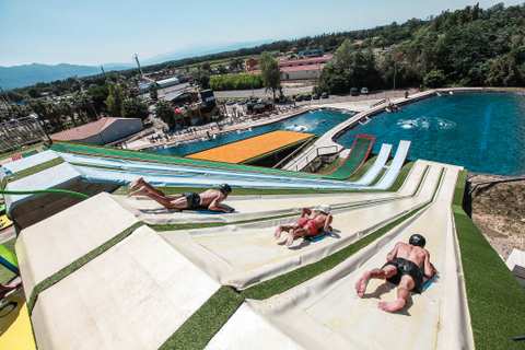 Drop-in Argelès Water Jump Park — photo 2