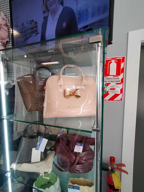 Salvation Army Family Clothing Store — photo 3