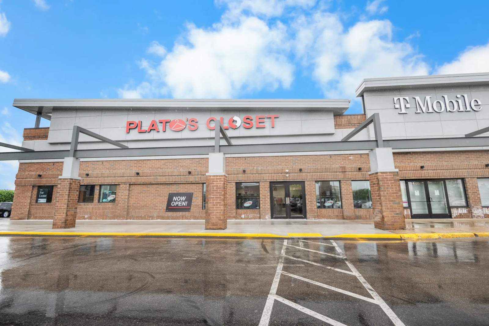 Plato's Closet Brookfield — photo 1