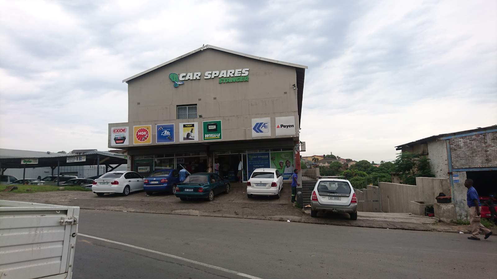 CAR SPARES — photo 1