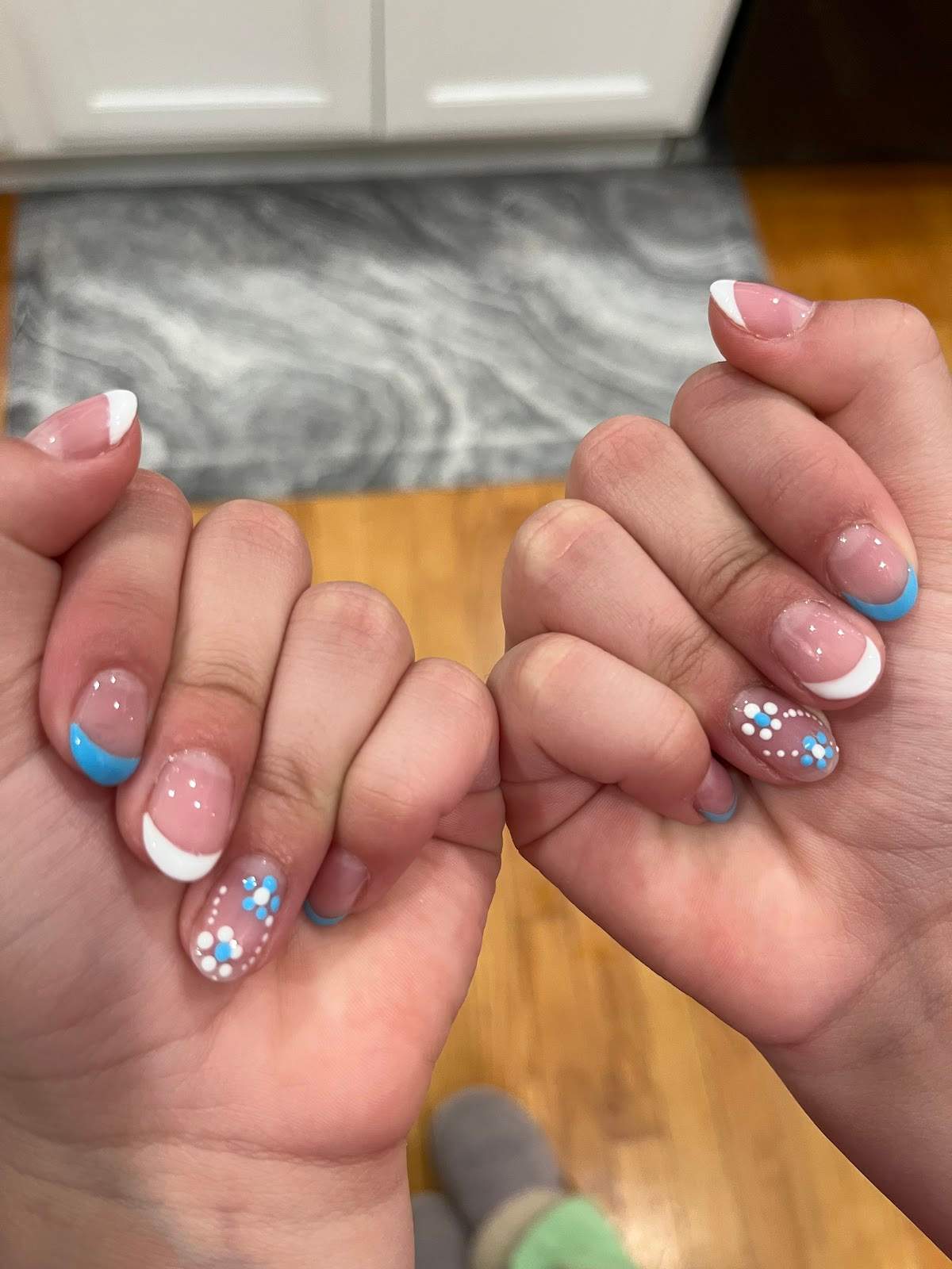 Roses’ Nails n Spa (across Dan Jansen Park) — photo 2