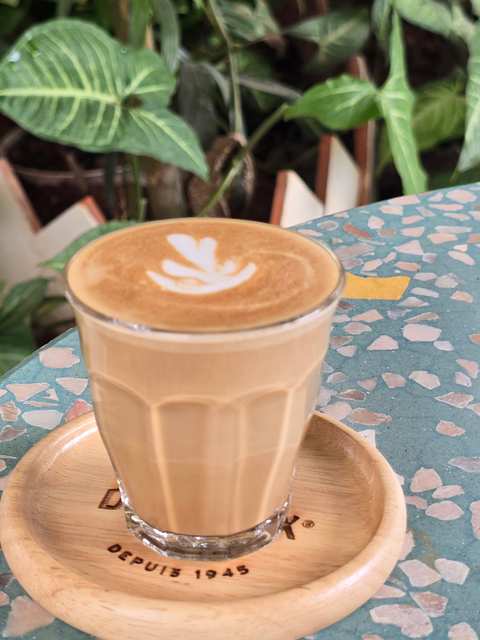 TableTales KOHMAK Cafe&Restaurant — photo 2