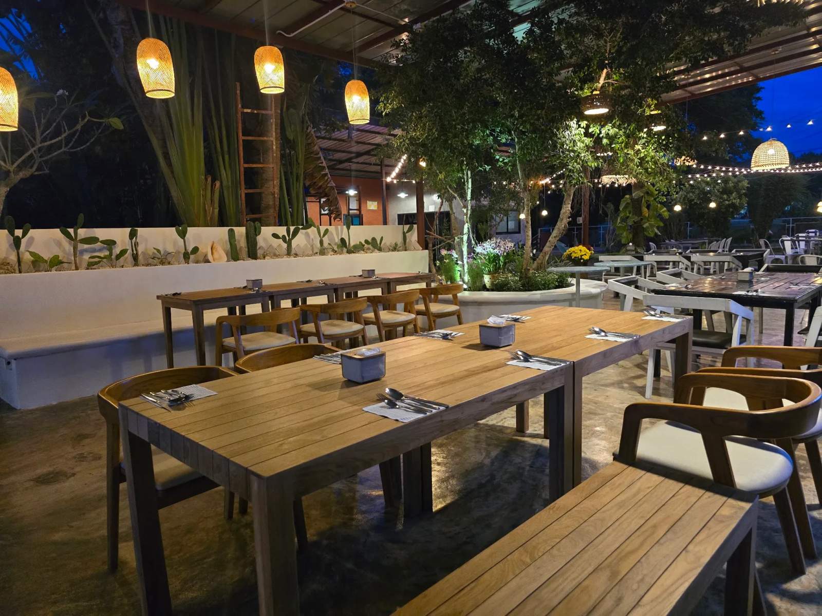 TableTales KOHMAK Cafe&Restaurant — photo 1