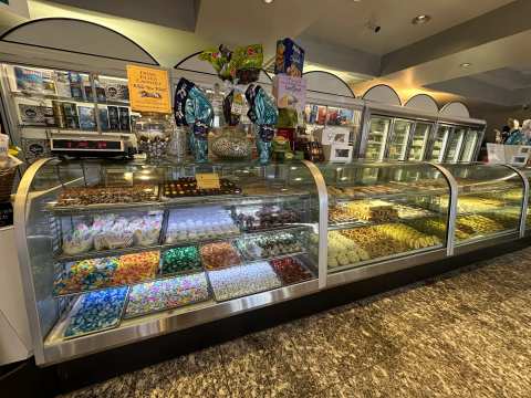 Mozzicato Depasquale Bakery and Pastry Shop — photo 3