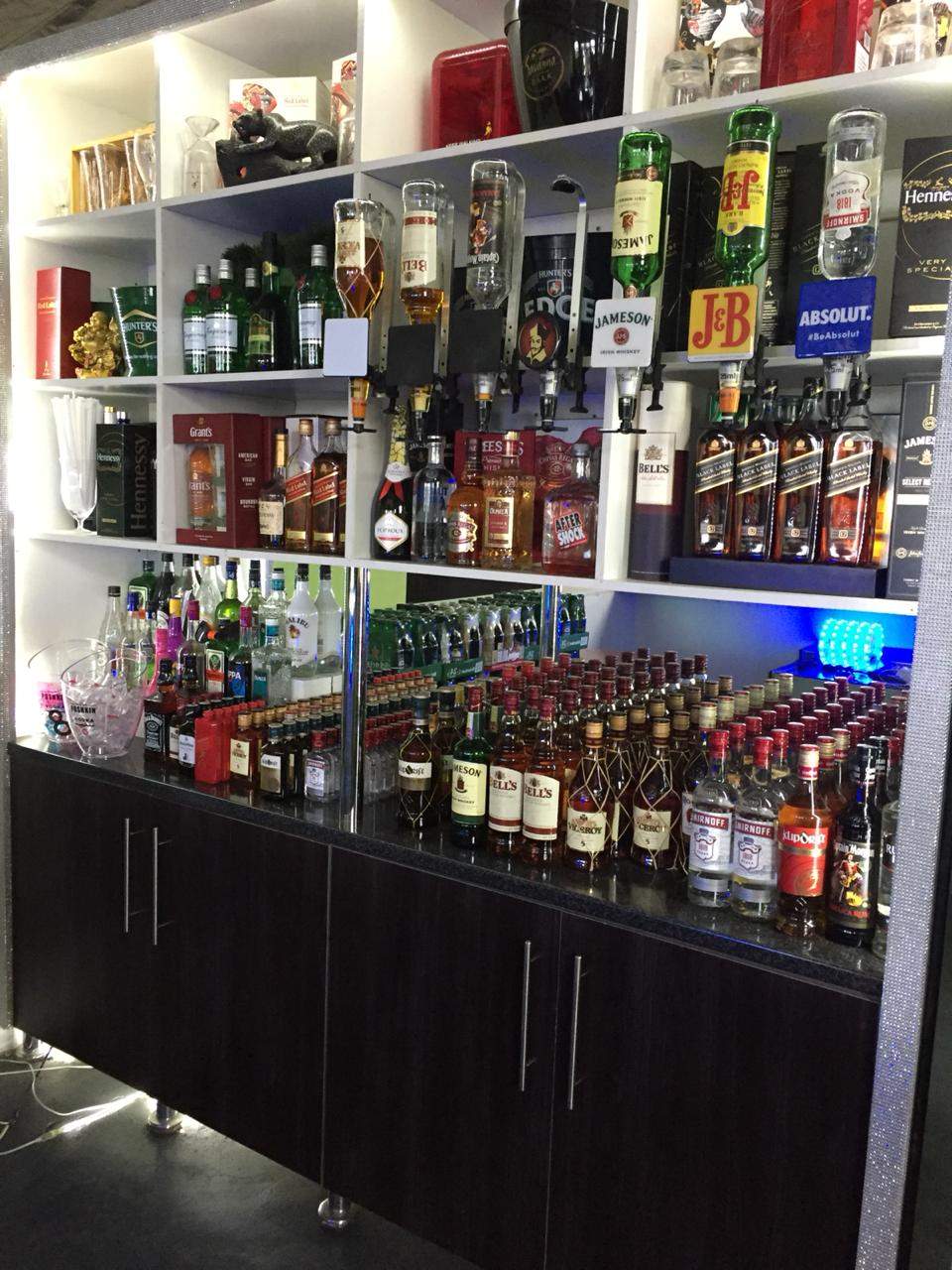 Bra G’s Lounge — photo 1