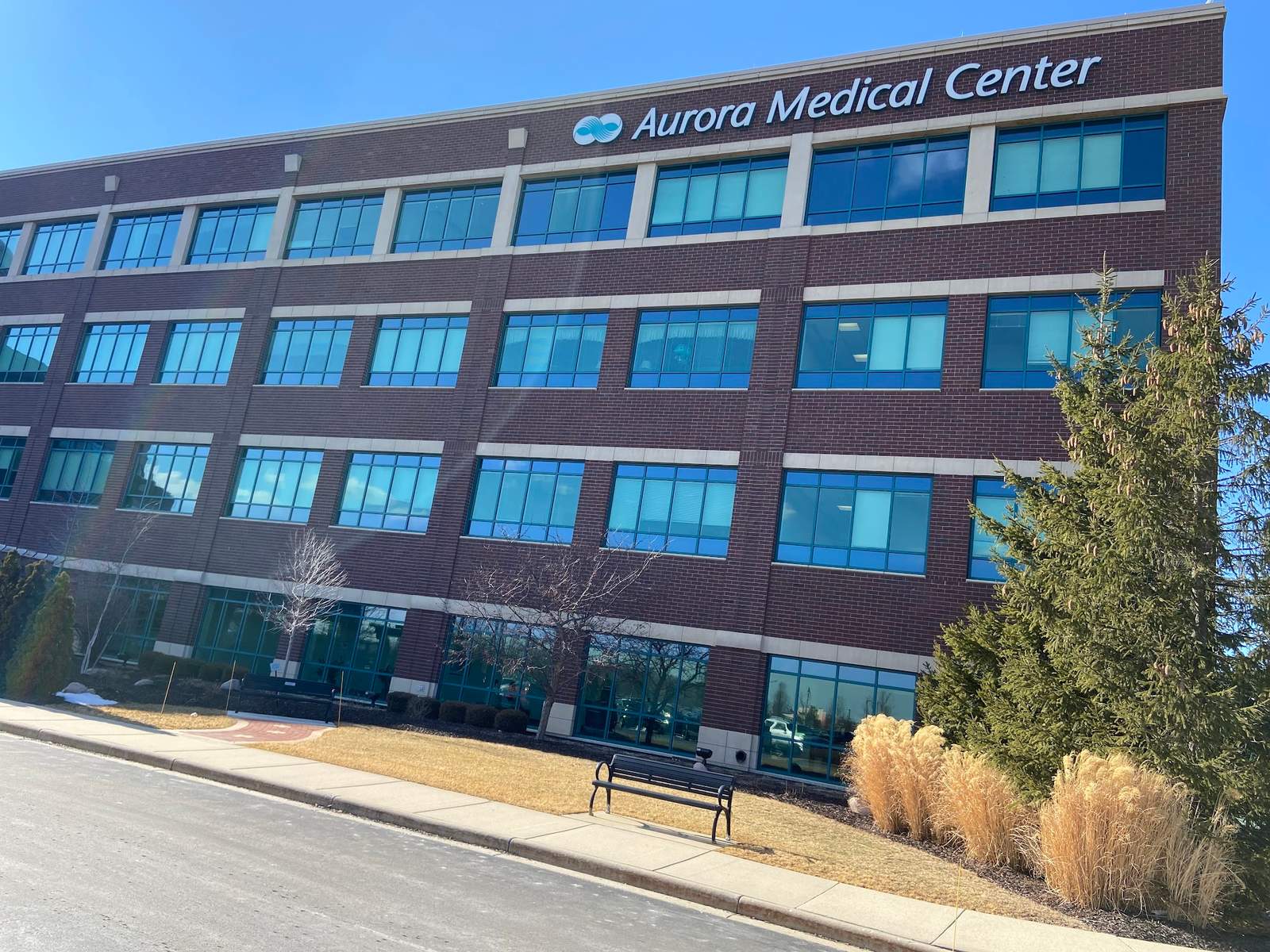 Aurora Grafton Medical Center Emergency Room — photo 2