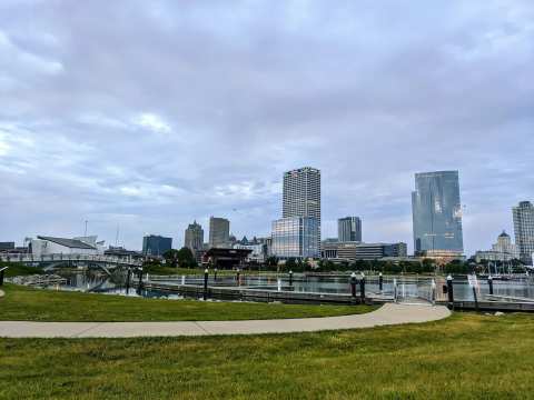 Lakeshore State Park — photo 2
