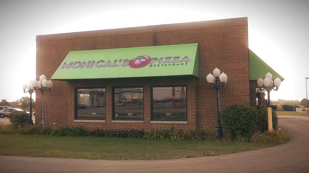 Monical's Pizza of Gilman