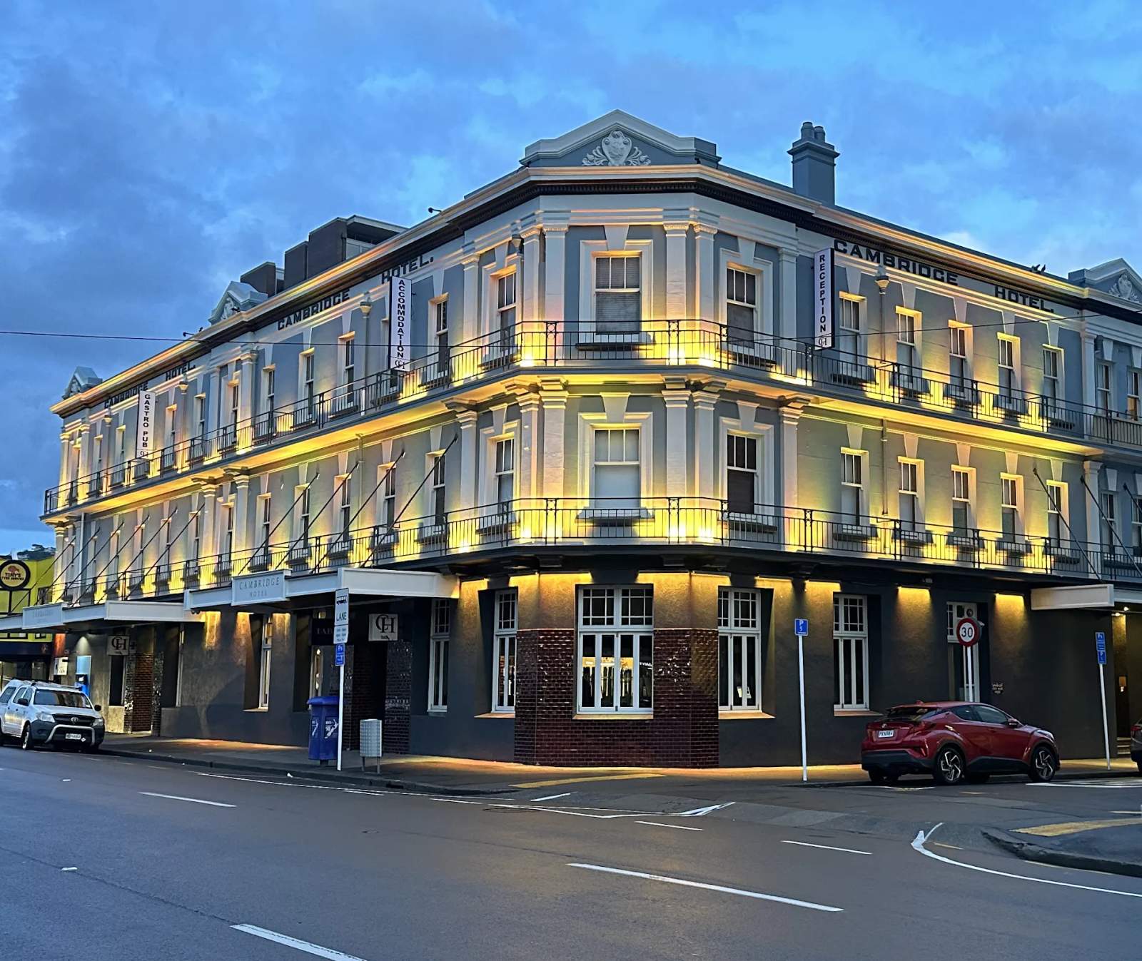 The Cambridge Hotel — photo 1