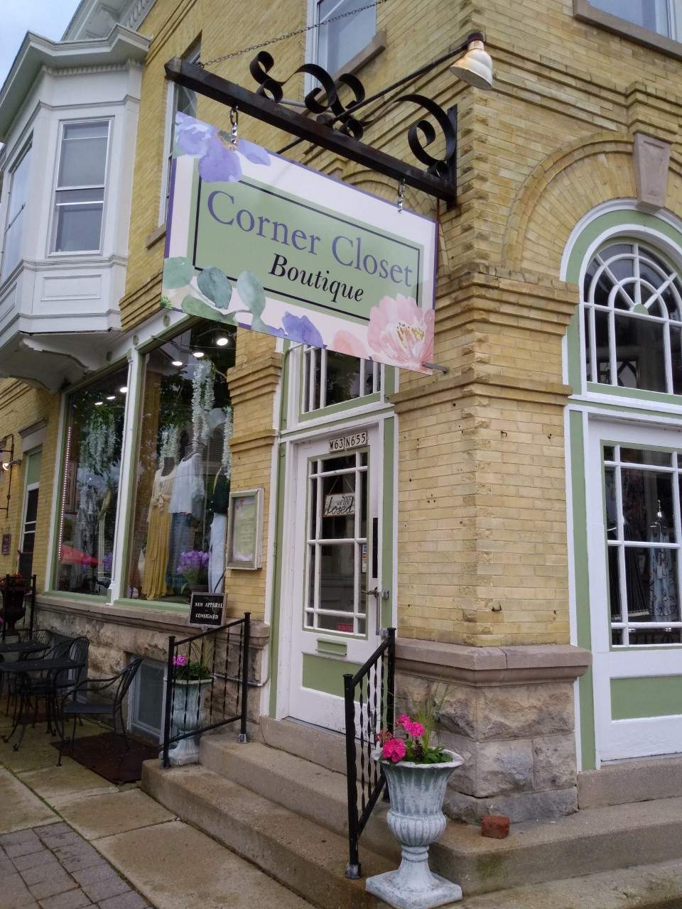 Corner Closet Boutique — photo 1