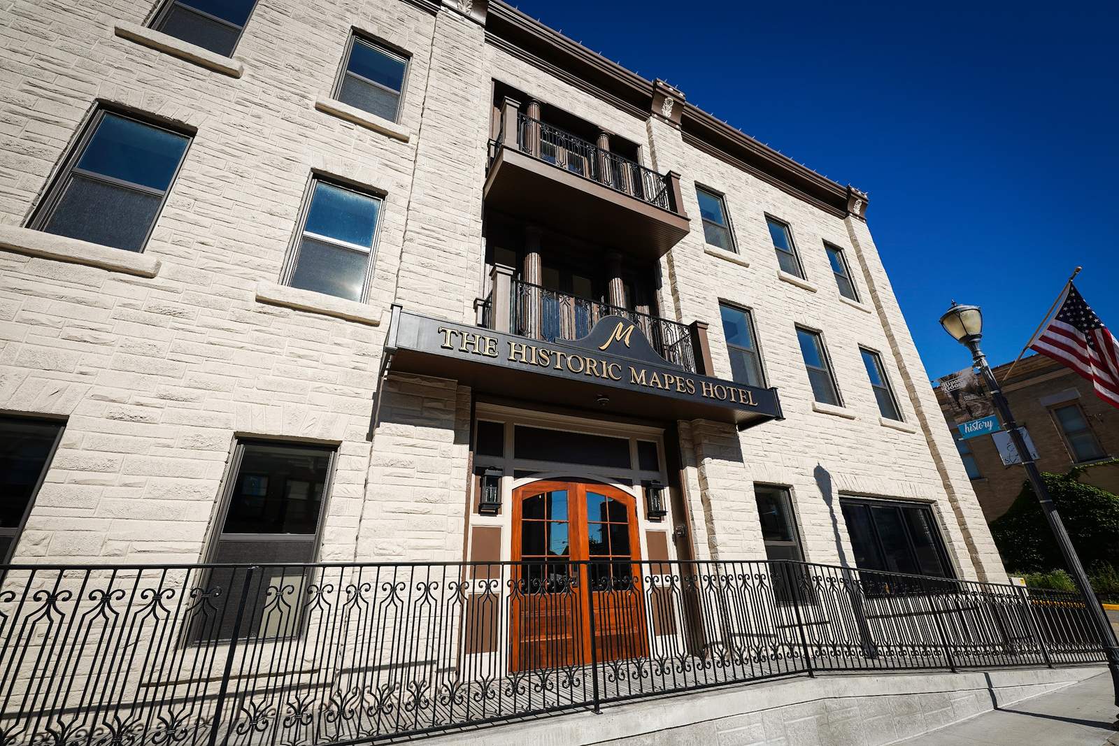 Mapes Hotel — photo 1
